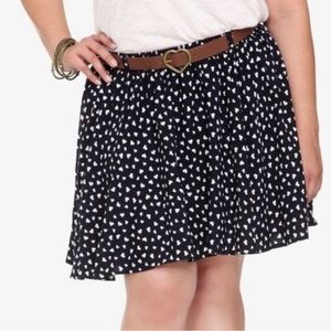 Torrid mini navy heart print skater skirt
